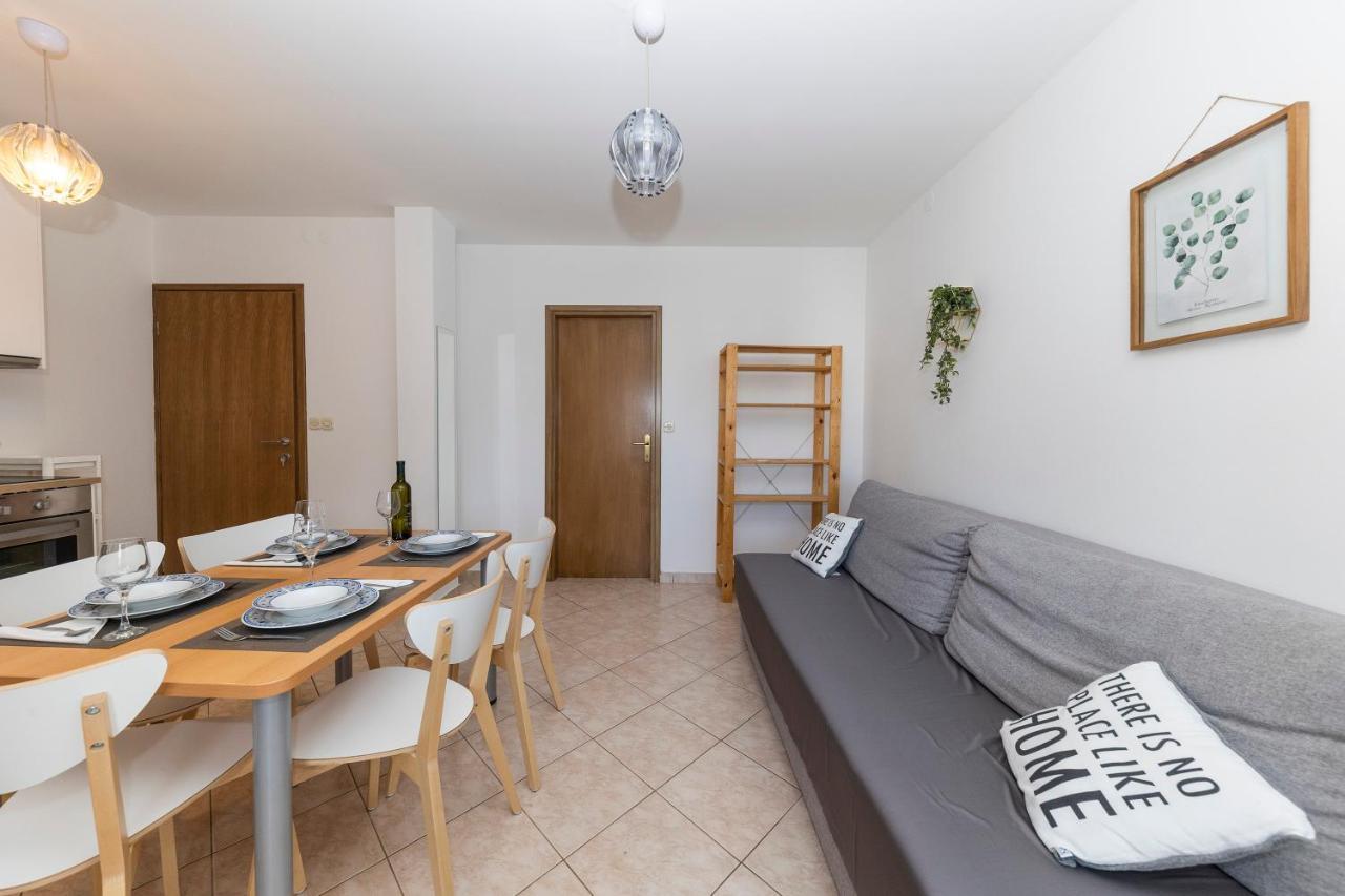 Apartmani Maestral Dobropoljana Екстер'єр фото